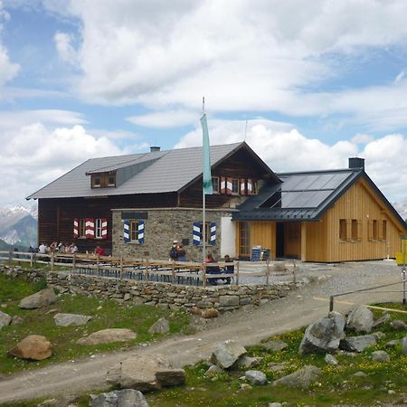 Ad Laca See Exteriér fotografie